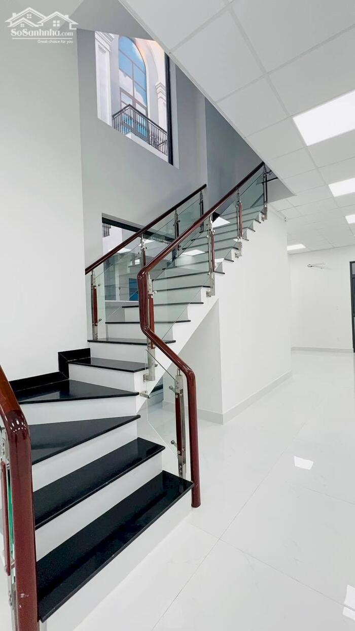 Hình ảnh CHO THUÊ CĂN BIỆT THỰ ĐƠN LẬP THIẾT KẾ ĐẸP, SANG TRỌNG BẬC NHẤT TẠI VINHOMES GRAND PARK 4