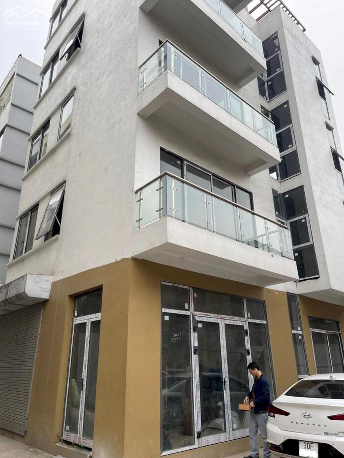 Hình ảnh Bán Nhà 1 Em Mặt Phố Phạm Văn Đồng 188m2-5T MT10m LÔ GÓC 4 THOÁNG 44 Tỷ Phạm Văn Đồng. 3