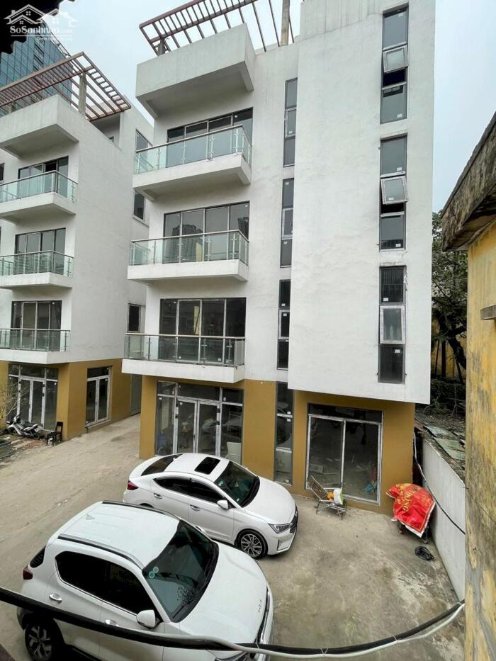 Hình ảnh Bán Nhà 1 Em Mặt Phố Phạm Văn Đồng 188m2-5T MT10m LÔ GÓC 4 THOÁNG 44 Tỷ Phạm Văn Đồng. 2