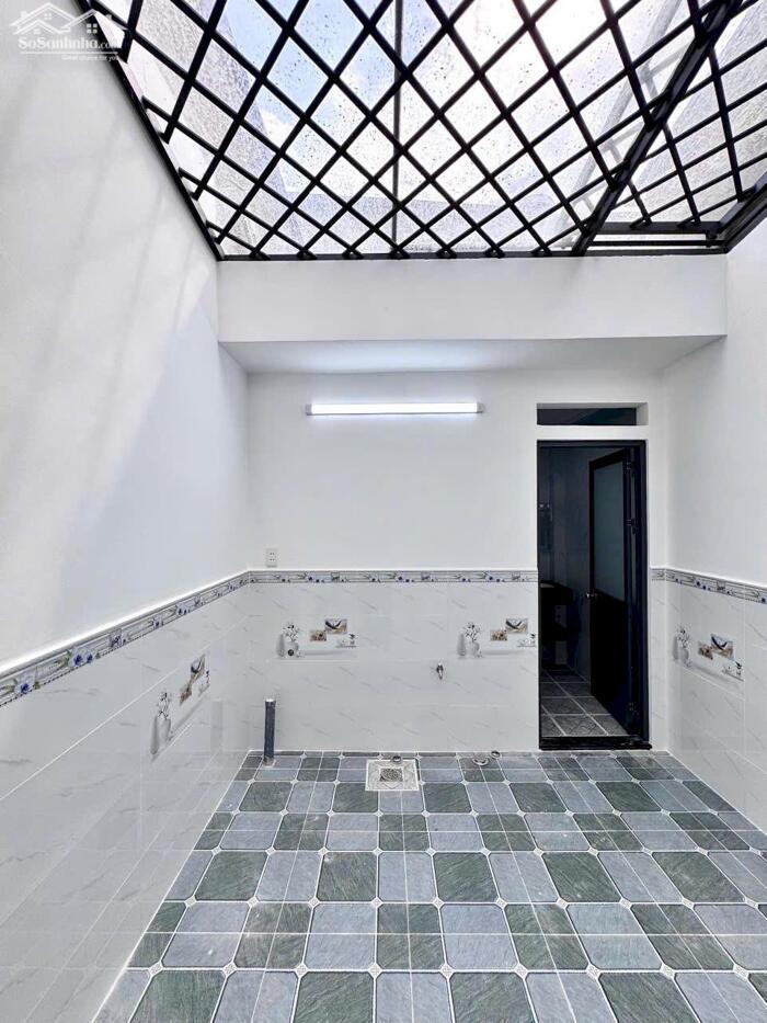 Hình ảnh BÁN NHÀ NGÃ BA TÂN VẠN. Thiết Kế Hiện.Sân Ô Tô.Thổ Cư. Hoàn Công 10