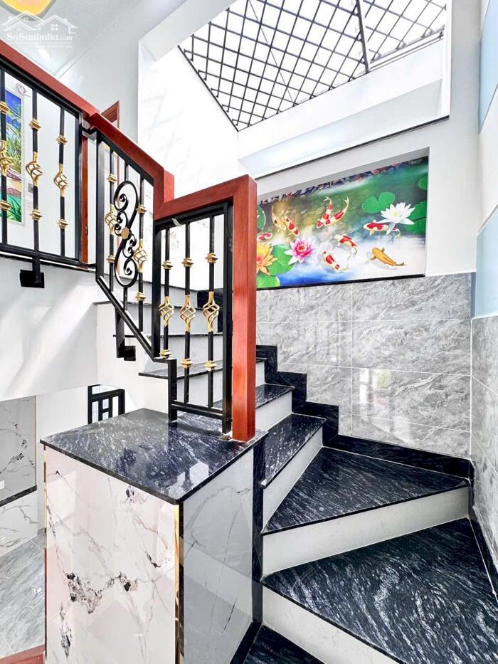 Hình ảnh BÁN NHÀ NGÃ BA TÂN VẠN. Thiết Kế Hiện.Sân Ô Tô.Thổ Cư. Hoàn Công 9