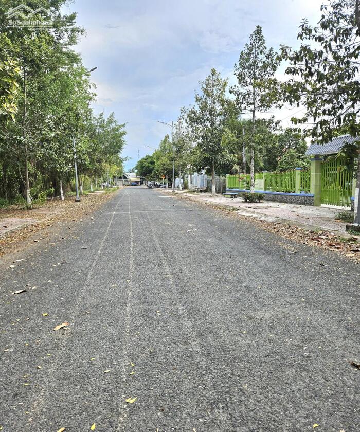 Hình ảnh Bán nền biệt thự đường số 3, khu du lịch Trường An Vĩnh Long 2