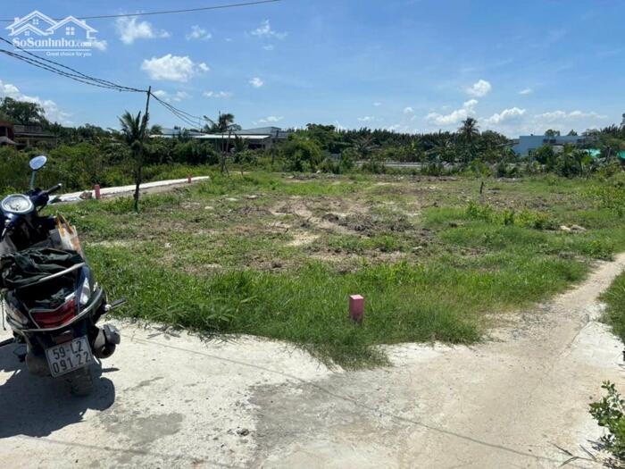 Hình ảnh Đất full thổ 609m2 mt View Sông Vàm Cỏ xã Tân Chánh giá bao rẻ 700tr 1