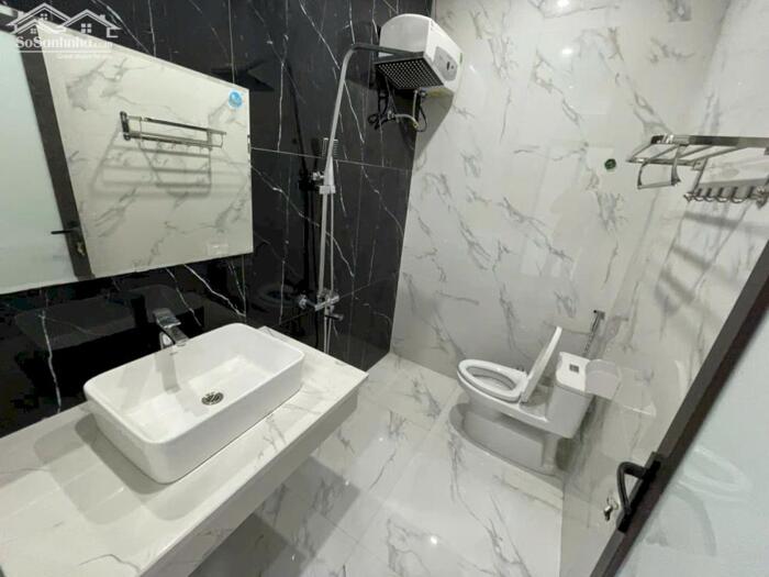 Hình ảnh Cho thuê nhà Văn Cao, DT: 76m2 x 4 tầng, 4 ngủ khép kín. 10