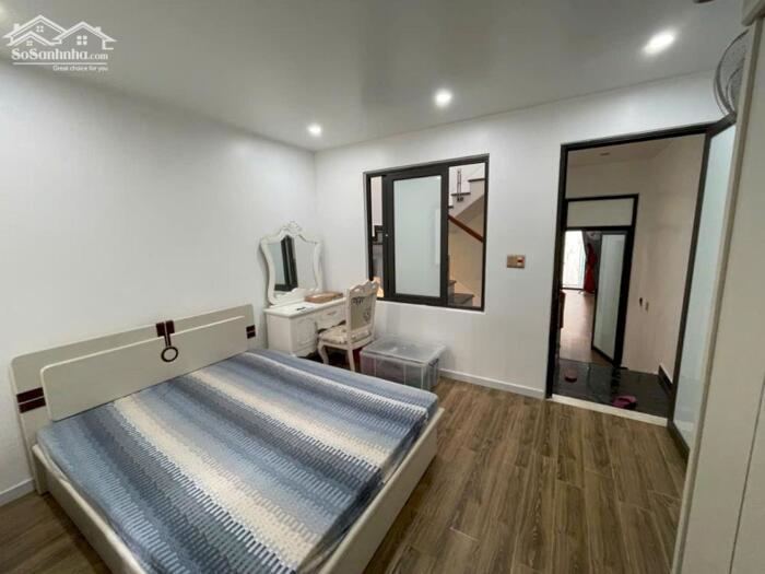 Hình ảnh Cho thuê nhà Văn Cao, DT: 76m2 x 4 tầng, 4 ngủ khép kín. 7