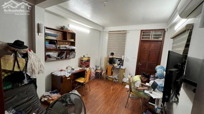 Hình ảnh Nhà Nguyễn Thái Học - 60m², 5 Tầng, Giá 21.5 Tỷ Ô TÔ Đỗ Cửa 10M Ra Phố 3