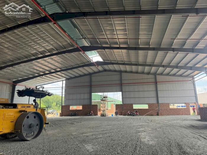 Hình ảnh Cho Thuê 2.300m2 Nhà Xưởng Mới Tân Uyên Bình Dương Giấy Tờ Đầy Đủ 0
