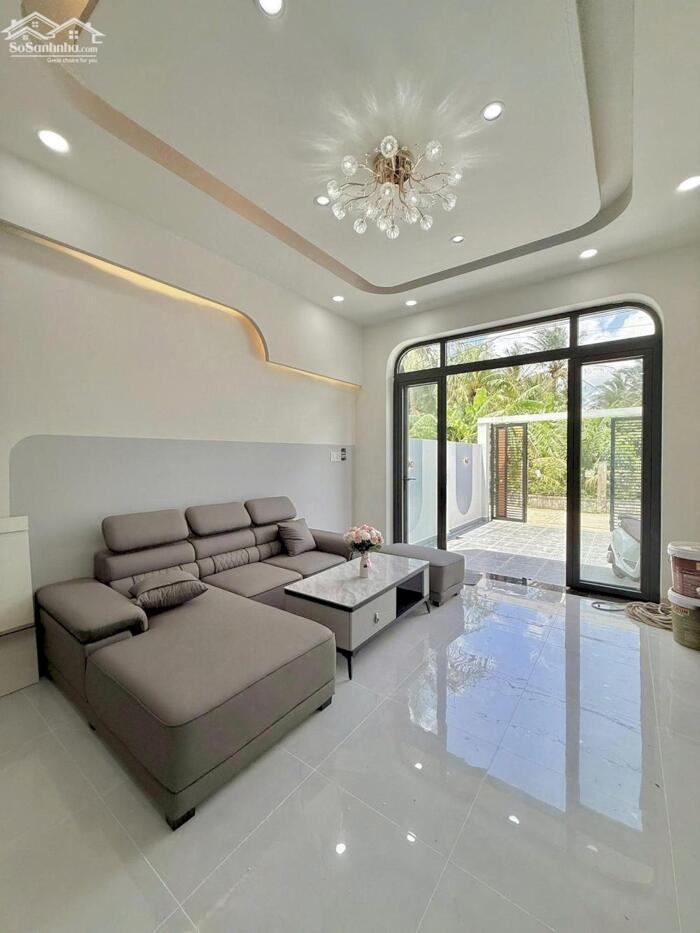 Hình ảnh BÁN GẤP CĂN NHÀ LẦU GIÁ TỐT VỊ TRÍ KẾ BÊN CÔNG AN PHƯỜNG TÂN TRIỀU 2