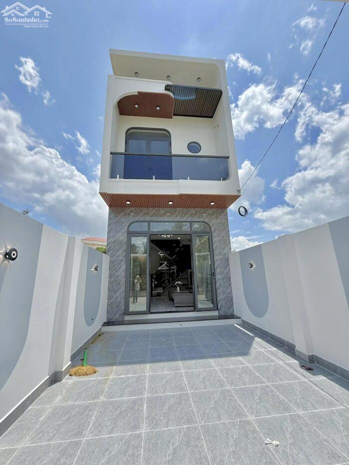 Hình ảnh BÁN GẤP CĂN NHÀ LẦU GIÁ TỐT VỊ TRÍ KẾ BÊN CÔNG AN PHƯỜNG TÂN TRIỀU 0