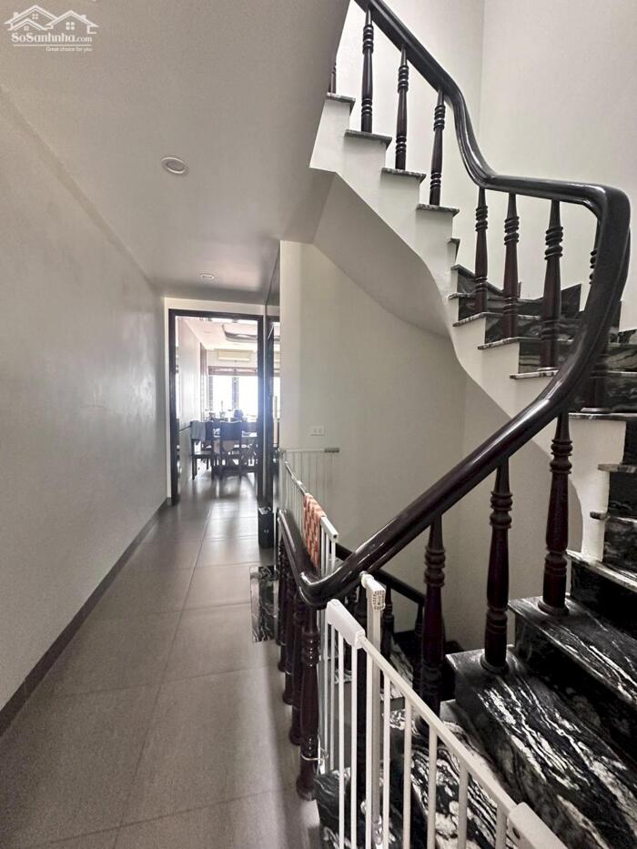 Hình ảnh Bán nhà Mặt Phố Mai Dịch 58/70m, 7Tầng 29 Tỷ, Ôtô tránh, K.Doanh sầm uất, Mới đẹp ở ngay - LH 0987881444 8