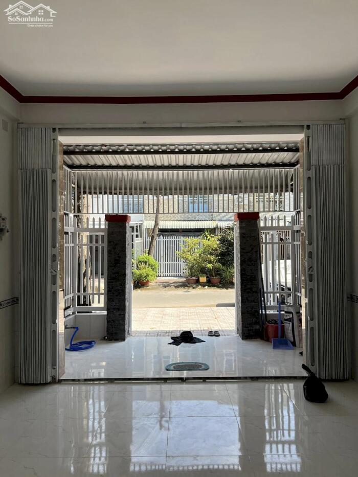 Hình ảnh Bán nhà lầu tại kdc 586, nhà trung tâm phường hưng phú mới 0