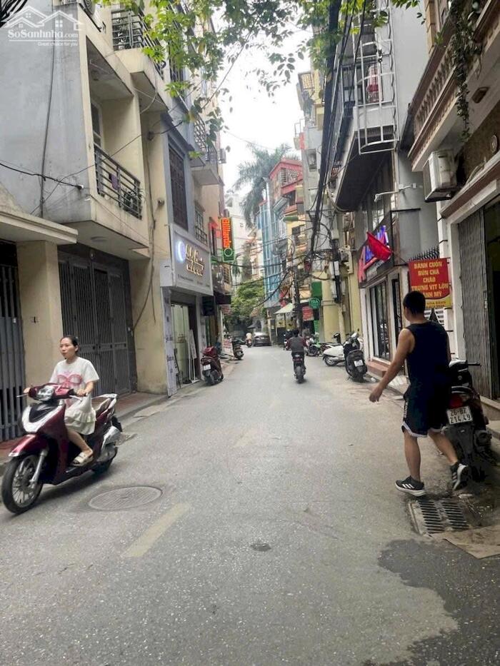 Hình ảnh Bán Nhà Mặt Phố Quận Cầu Giấy 210m2-5T LÔ GÓC 3 THOÁNG 58 Tỷ Hoa Bằng. 5