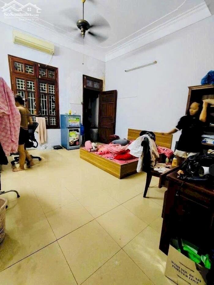 Hình ảnh Bán Nhà Mặt Phố Quận Cầu Giấy 210m2-5T LÔ GÓC 3 THOÁNG 58 Tỷ Hoa Bằng. 3