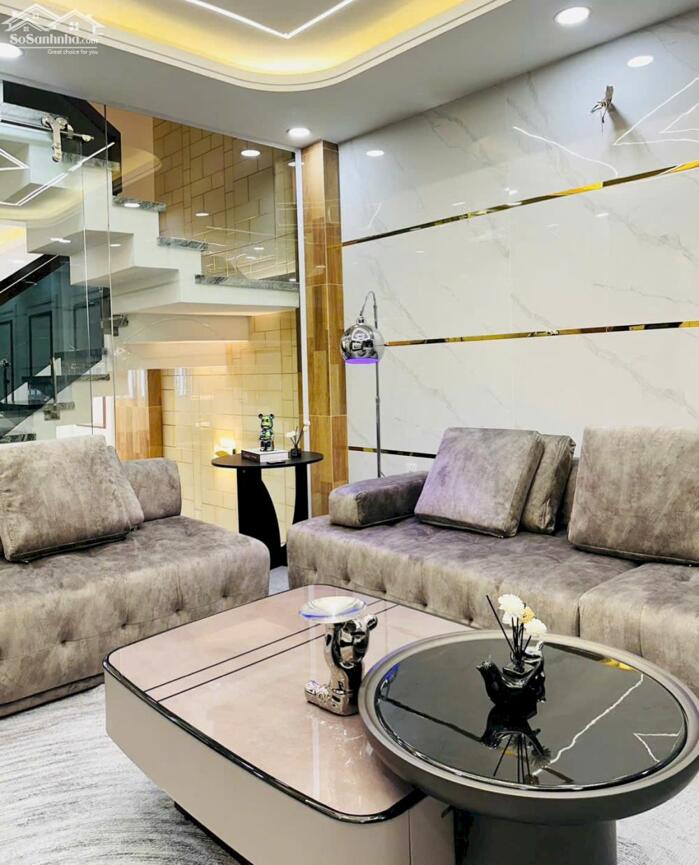 Hình ảnh Bán nhà mặt phố Đại Cồ Việt 59m2 mặt tiền rộng thang máy vỉa hè rộng 3