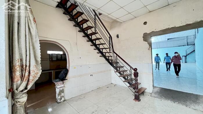 Hình ảnh CHO THUÊ KHO 300m2 GIÁ CHỈ 20tr TẠI BÌNH CHIỂU THỦ ĐỨC 2