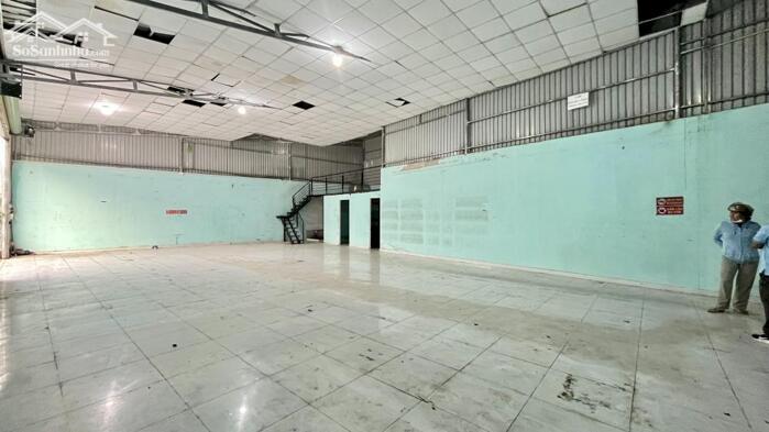Hình ảnh CHO THUÊ KHO 300m2 GIÁ CHỈ 20tr TẠI BÌNH CHIỂU THỦ ĐỨC 3