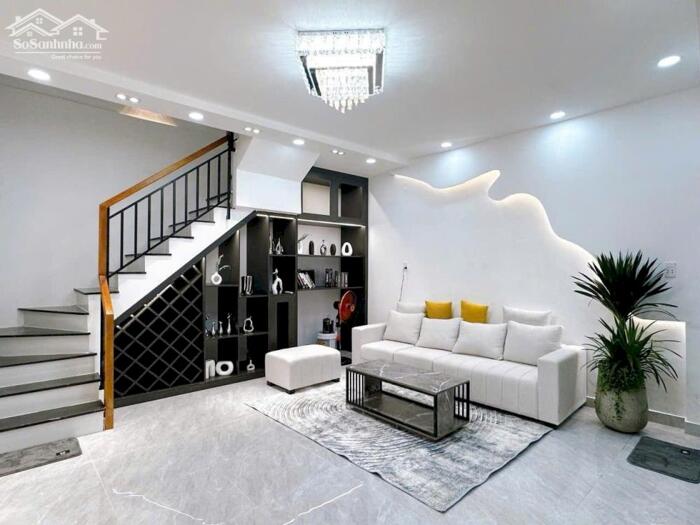 Hình ảnh Bán nhà mặt phố Đê La Thành 63m2 vị trí đẹp lô góc mặt tiền rộng 20 tỷ 2