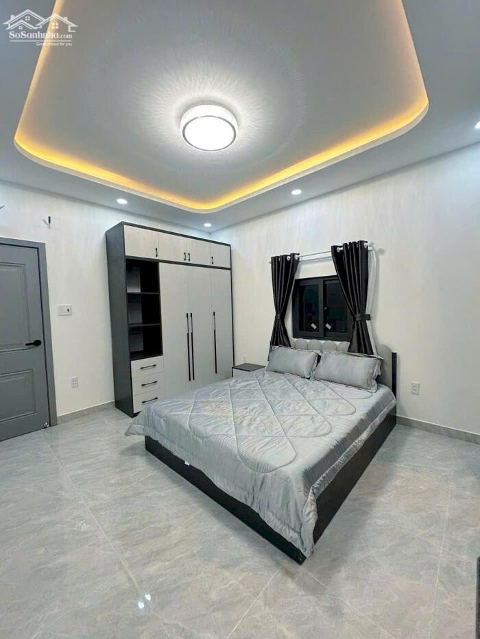 Hình ảnh Bán nhà mặt phố Đê La Thành 63m2 vị trí đẹp lô góc mặt tiền rộng 20 tỷ 1