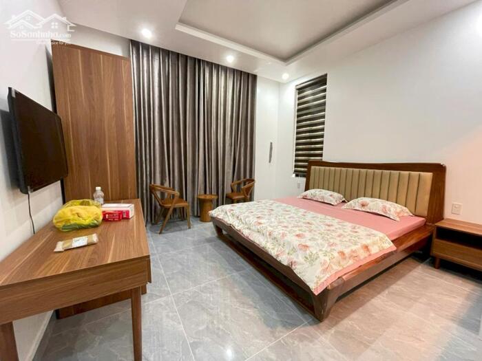 Hình ảnh Cho thuê biệt thự Văn Cao, DT: 100m2, 6 p.ngủ khép kín. 1