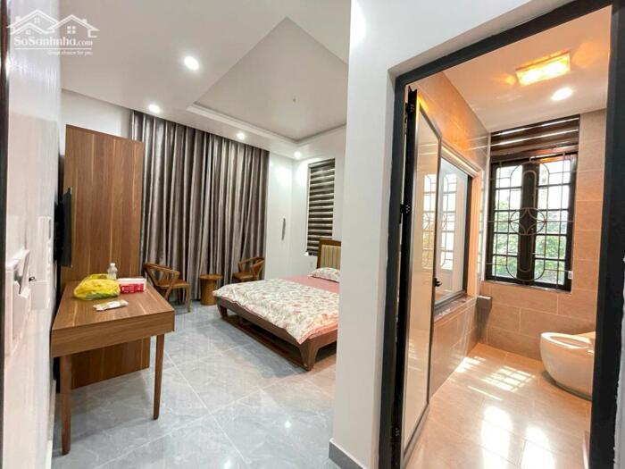 Hình ảnh Cho thuê biệt thự Văn Cao, DT: 100m2, 6 p.ngủ khép kín. 9