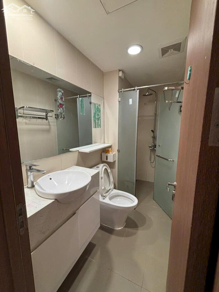 Hình ảnh Cho thuê căn 2 ngủ full đồ chung cư SHP Plaza giá 9 triệu có thể về ở ngay 0