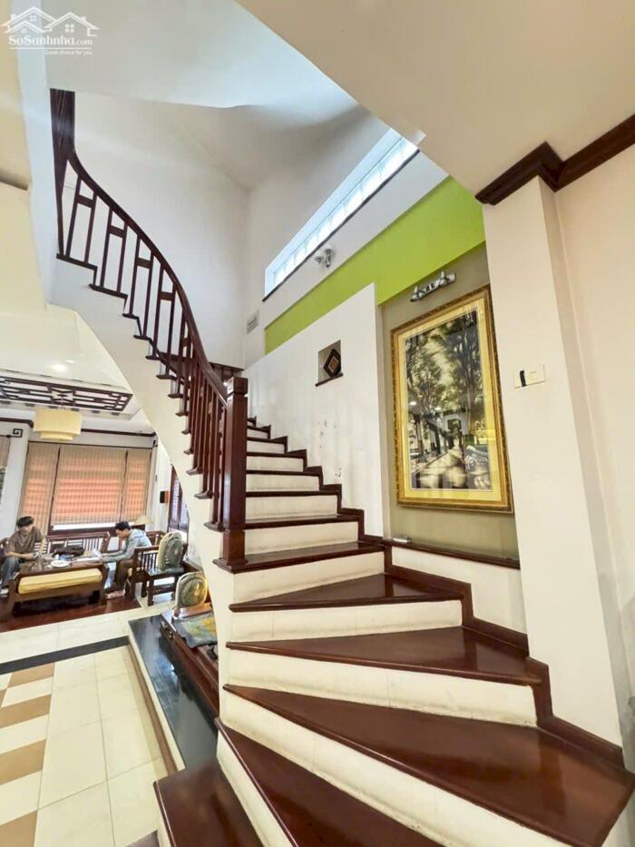 Hình ảnh SIÊU PHẨM MẶT PHỐ BÀ TRIỆU - lô góc 2 mặt thoáng - 75m² - 63,5 tỷ - 6 tầng 4