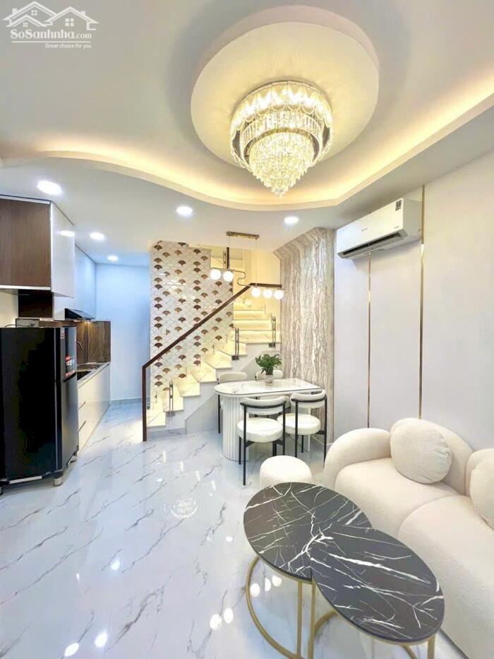 Hình ảnh Bán nhà full nội thất cao cấp tại Trần Văn Đang Q3, thông hẻm Hoàng Sa, 3 lầu BTCT, 2PN 3WC 15