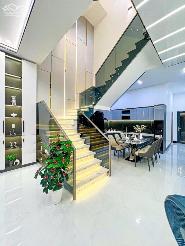 Hình ảnh 5 tỷ 890 - BÁN NHÀ 3 TẦNG (MỚI XÂY 100%) Số 140 ĐƯỜNG D4, KDC HỒNG LOAN 5