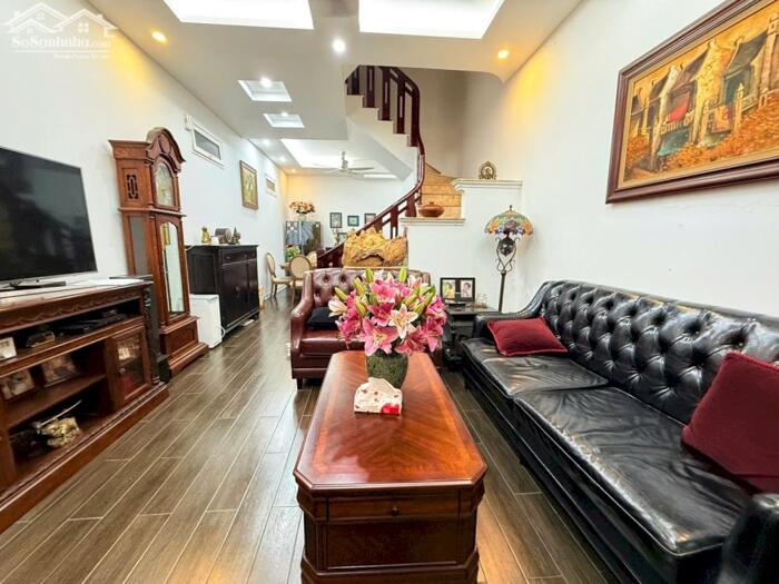 Hình ảnh Bán nhà Xã Đàn 42m2 nhà đẹp ngõ thông vị trí đẹp ở luôn 11.8 tỷ 0