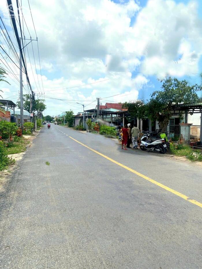 Hình ảnh Nhà 2 mặt tiền nhựa HL19 b.á.n 1,5 tỷ gần Chợ Bình Tân, Gò Công Tây (nay xã Long Bình, Đồng Tháp) 1