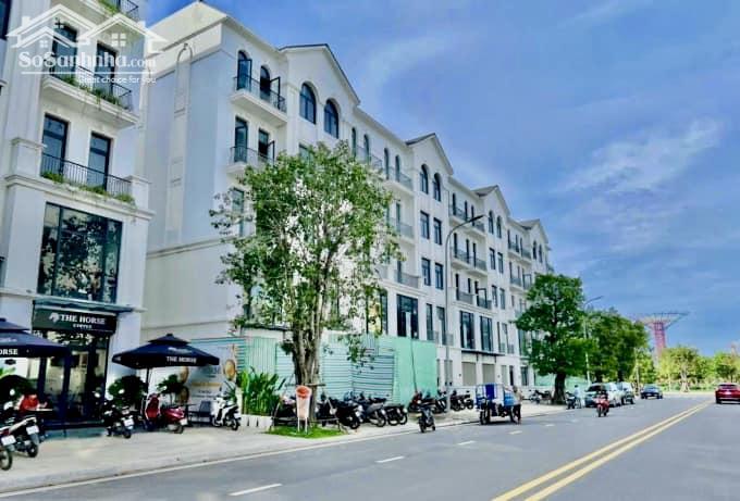 Hình ảnh CHO THUÊ NHÀ PHỐ TRỤC D2A – TRỤC ĐƯỜNG CHÍNH SẦM UẤT NHẤT VINHOMES GRAND PARK 4