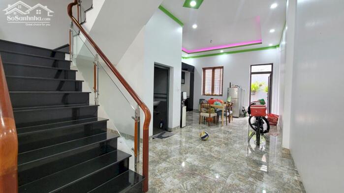 Hình ảnh Bán Căn Nhà 1 Trệt 2 Lầu Mặt Tiền Kinh Doanh Đường Rộng 32m2,Tại Trảng Bom 1