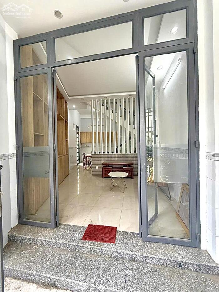 Hình ảnh Nhà Trệt Lầu Trục chính hẻm 107 Hoàng Văn Thụ 4