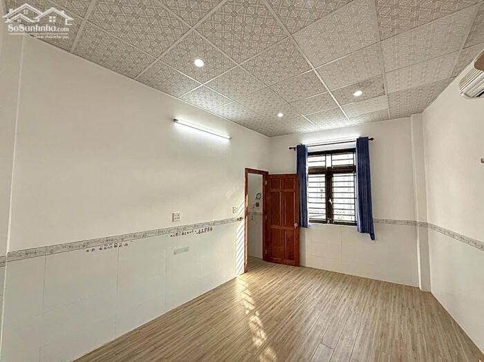 Hình ảnh Nhà Trệt Lầu Trục chính hẻm 107 Hoàng Văn Thụ 7