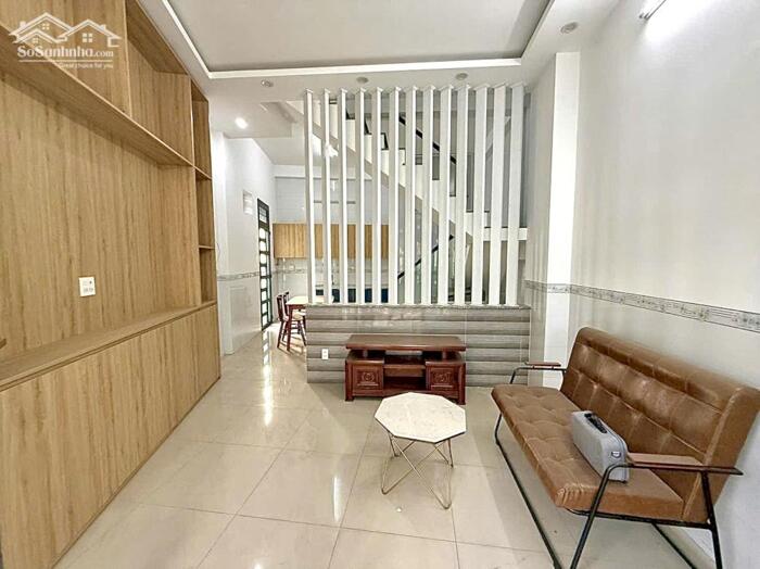 Hình ảnh Nhà Trệt Lầu Trục chính hẻm 107 Hoàng Văn Thụ 1