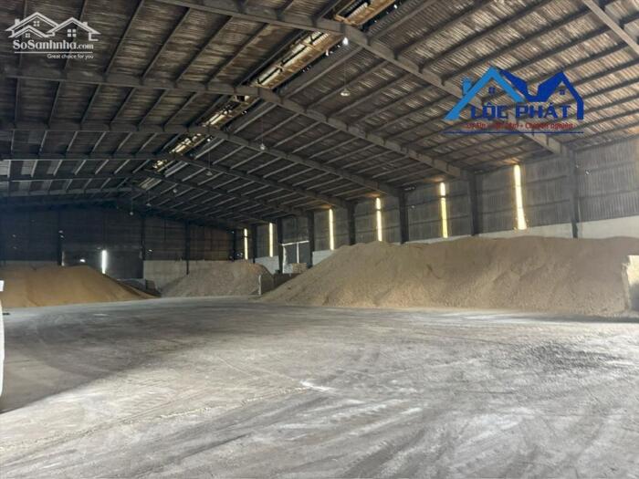 Hình ảnh Cho thuê nhà xưởng 1800m2 giá chỉ 108 triệu. Trảng Bom-Đồng Nai 0