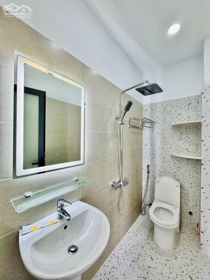 Hình ảnh Bán Nhà Đẹp Hẻm Xe Hơi Thông XE HƠI NGỦ TRONG NHÀ 6