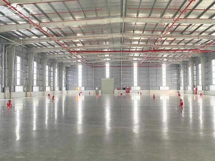 Hình ảnh Cho thuê nhà xưởng trong KCN Yên Phong, DT 6200m2, độc lập làm chế xuất. LH 0988 457 392 0