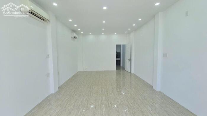 Hình ảnh Bán nhà mặt tiền kinh doanh sát biển Nha Trang 3