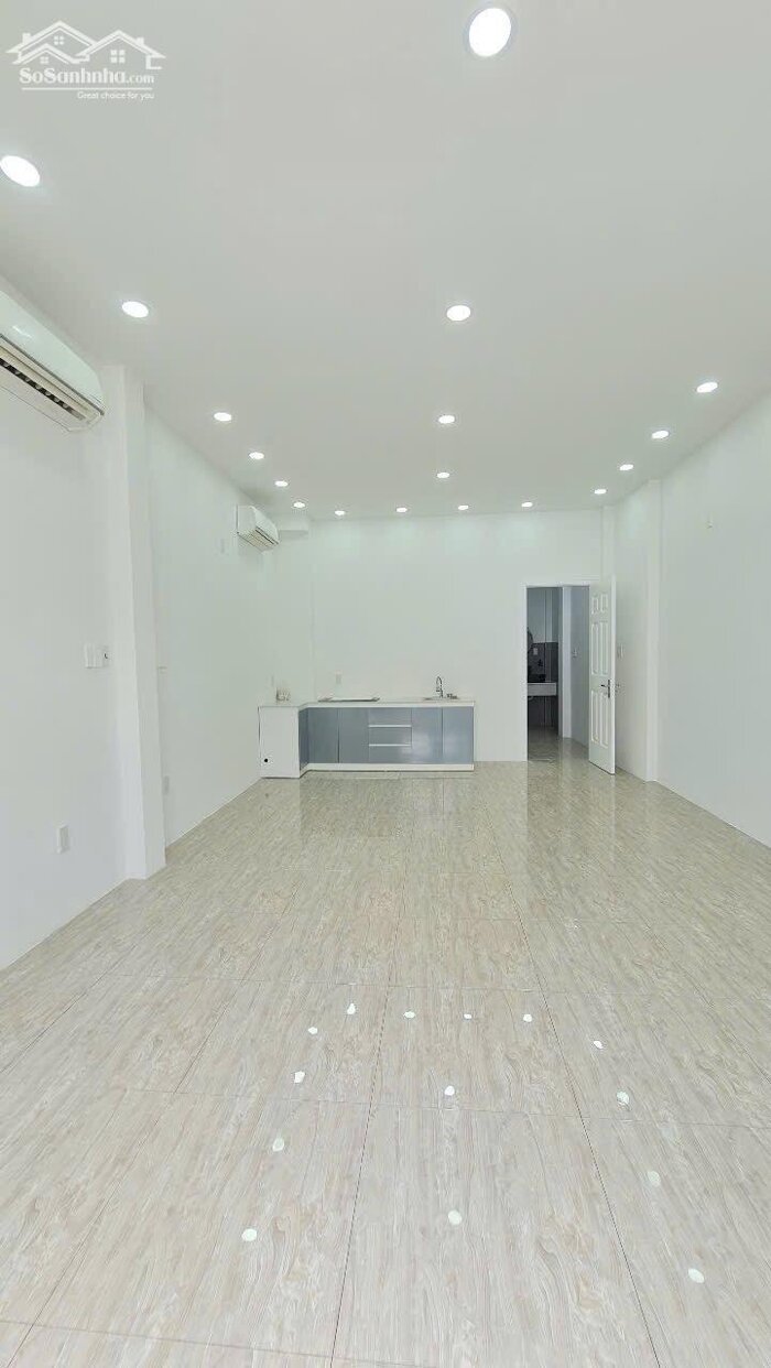 Hình ảnh Bán nhà mặt tiền kinh doanh sát biển Nha Trang 4