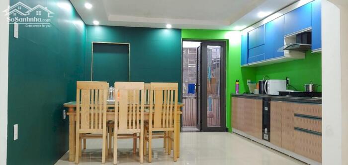 Hình ảnh Cho thuê nhà phố Văn Cao, DT: 75m2 x 4 tầng, 5 p.ngủ. 4