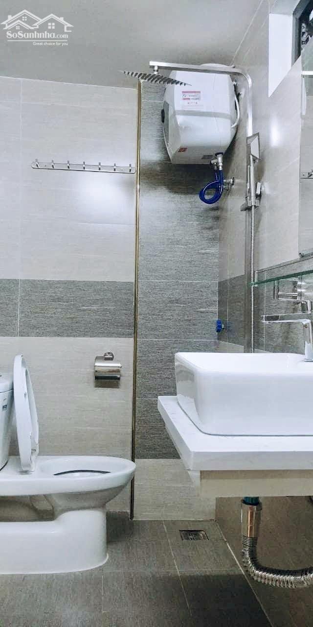 Hình ảnh Cho thuê nhà phố Văn Cao, DT: 75m2 x 4 tầng, 5 p.ngủ. 1