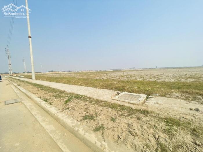 Hình ảnh Bán lô đất 5.1ha trong KCN Yên Phong, đã sẵn mặt bằng , xuất hoá đơn đủ.LH 0988 457 392 0