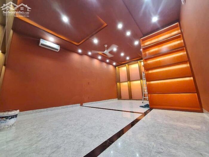 Hình ảnh Chính Chủ gửi bán nhà 5 tầng MT đường Hồ Quý Ly,P Thanh Khê,Đà Nẵng 5