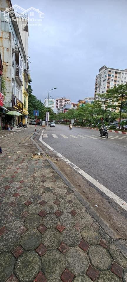 Hình ảnh Bán Nhà Mặt Phố Quận Cầu Giấy 61m2-5T 7m Vỉa Hè 36,3 Tỷ Nguyễn Phong Sắc. 4