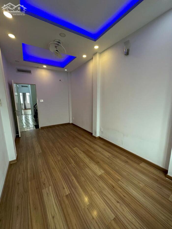 Hình ảnh BÁN NHÀ 5PN – 2 MẶT TIỀN – NGUYỄN BIỂU Q5 – SÁT Q1 – SỔ RIÊNG - GIÁ 9.8 TỶ 1