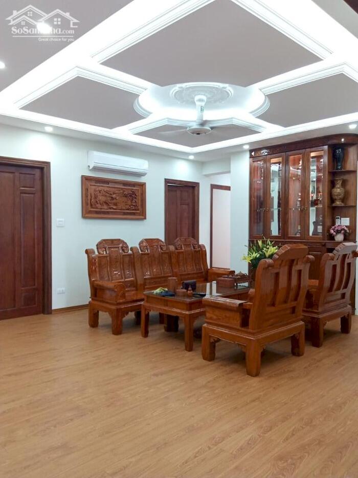 Hình ảnh Bán căn hộ F4 Trung Kính – 96m² – 3PN – Full nội thất – Giá 8 tỷ | LH 0986 128 415 0