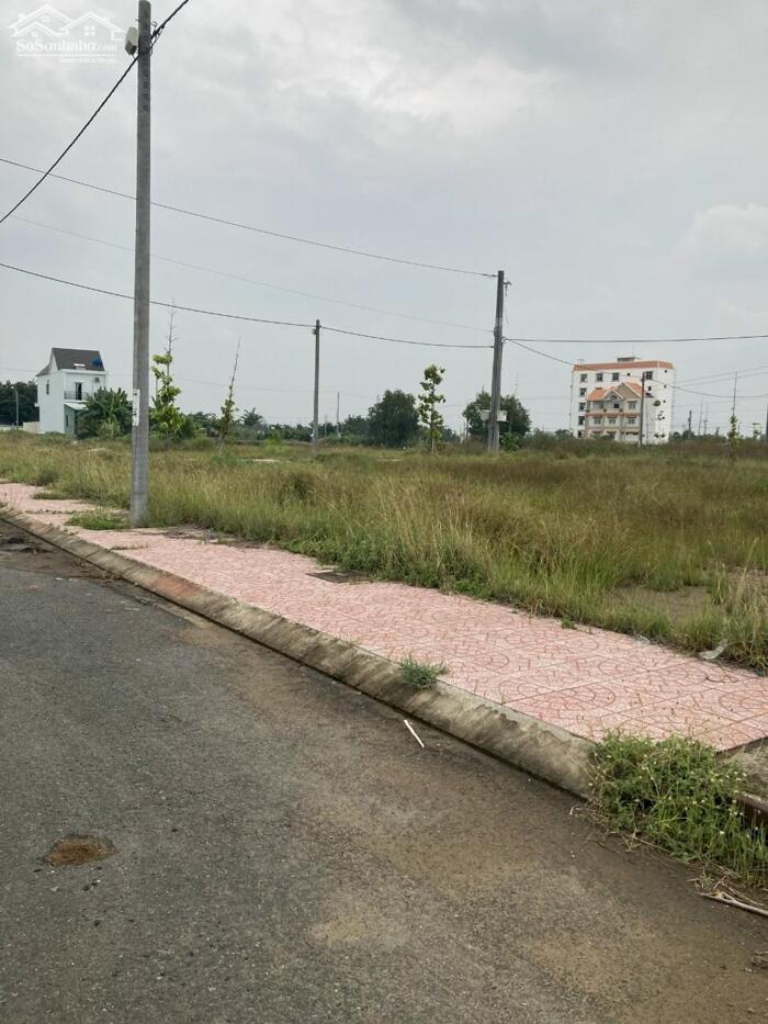 Hình ảnh Nền biệt thự 140m2 kdc 1B Chủ cần bán gấp giá xả lỗ 1 tỏi 450tr 3