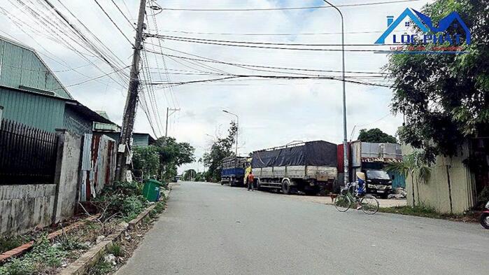 Hình ảnh Bán đất 2 mặt tiền đường Phường Tân Hạnh - Biên Hòa 4700m2 chỉ 7tr/m2 1