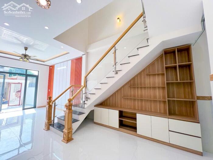 Hình ảnh KẸT TIỀN BÁN NHÀ LẦU MẶT CÁCH TIỀN QUỐC LỘ 51 VỊ TRÍ GẦN TRUNG TÂM BIÊN HOÀ 2